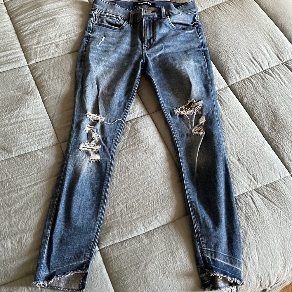 Express Medium Wash Distressed Jeans